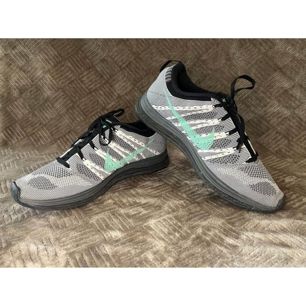 Women’s Nike Flyknit Lunar 1 Athletic Shoes Size 11 Gray